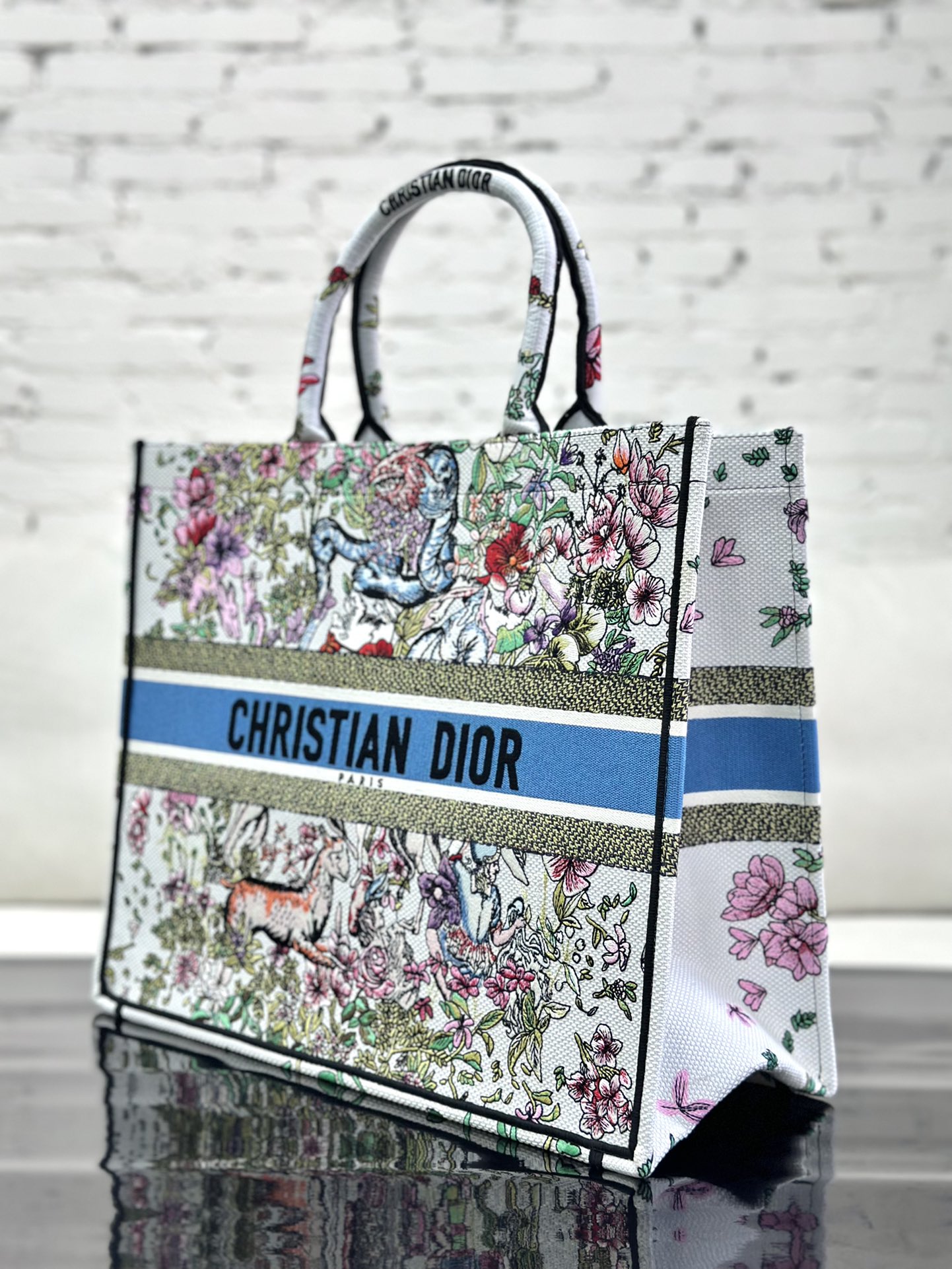 最高級ディオールスーパーコピー ディオールバッグコピー Dior Book Tote バッグ ラージ M1286ZTDT_M20I マルチカラー - 画像 (9)