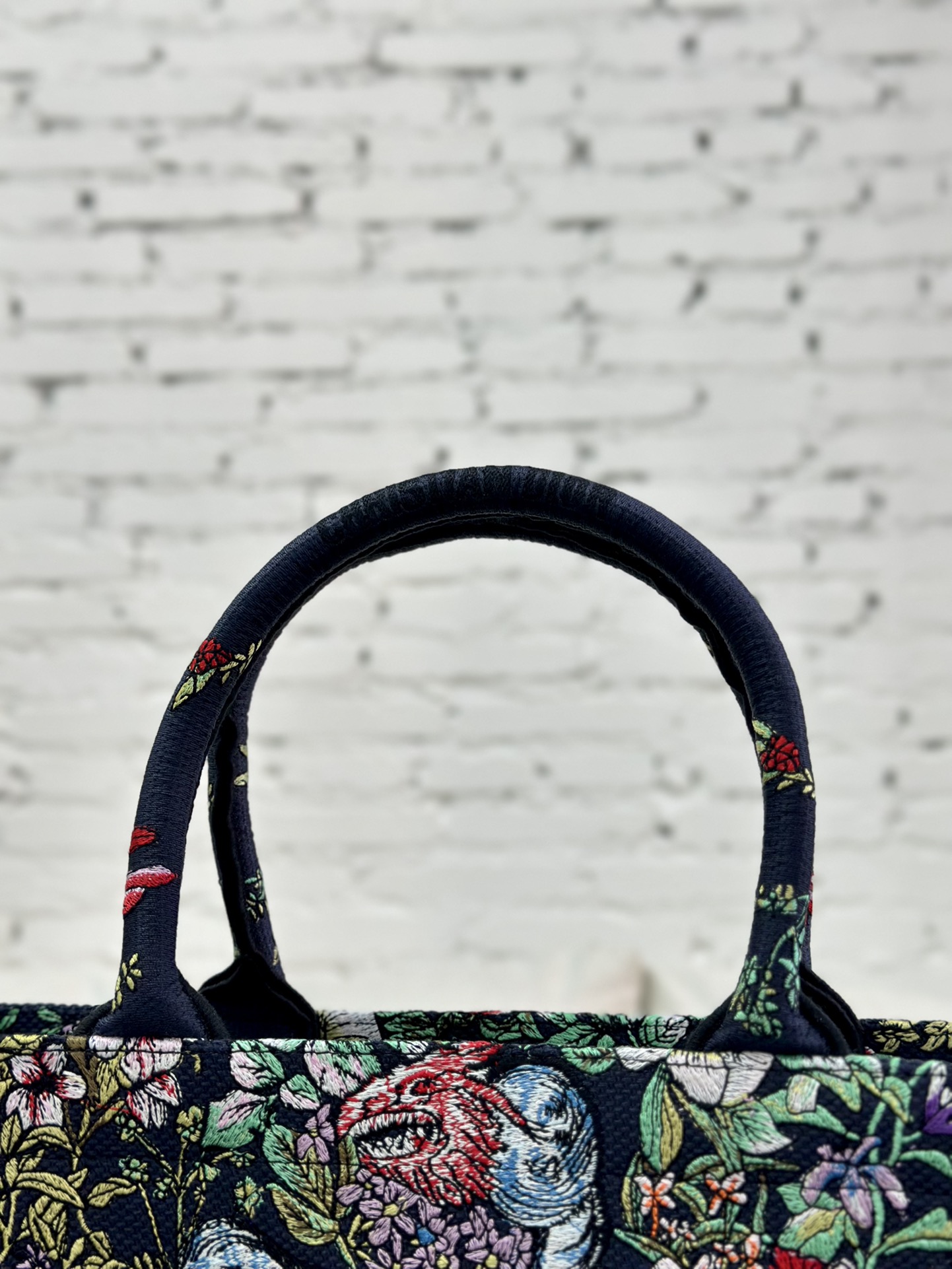 最高級ディオールスーパーコピー ディオールバッグコピー Dior Book Tote バッグ ラージ M1286ZTDT_M34I ネイビー - 画像 (7)