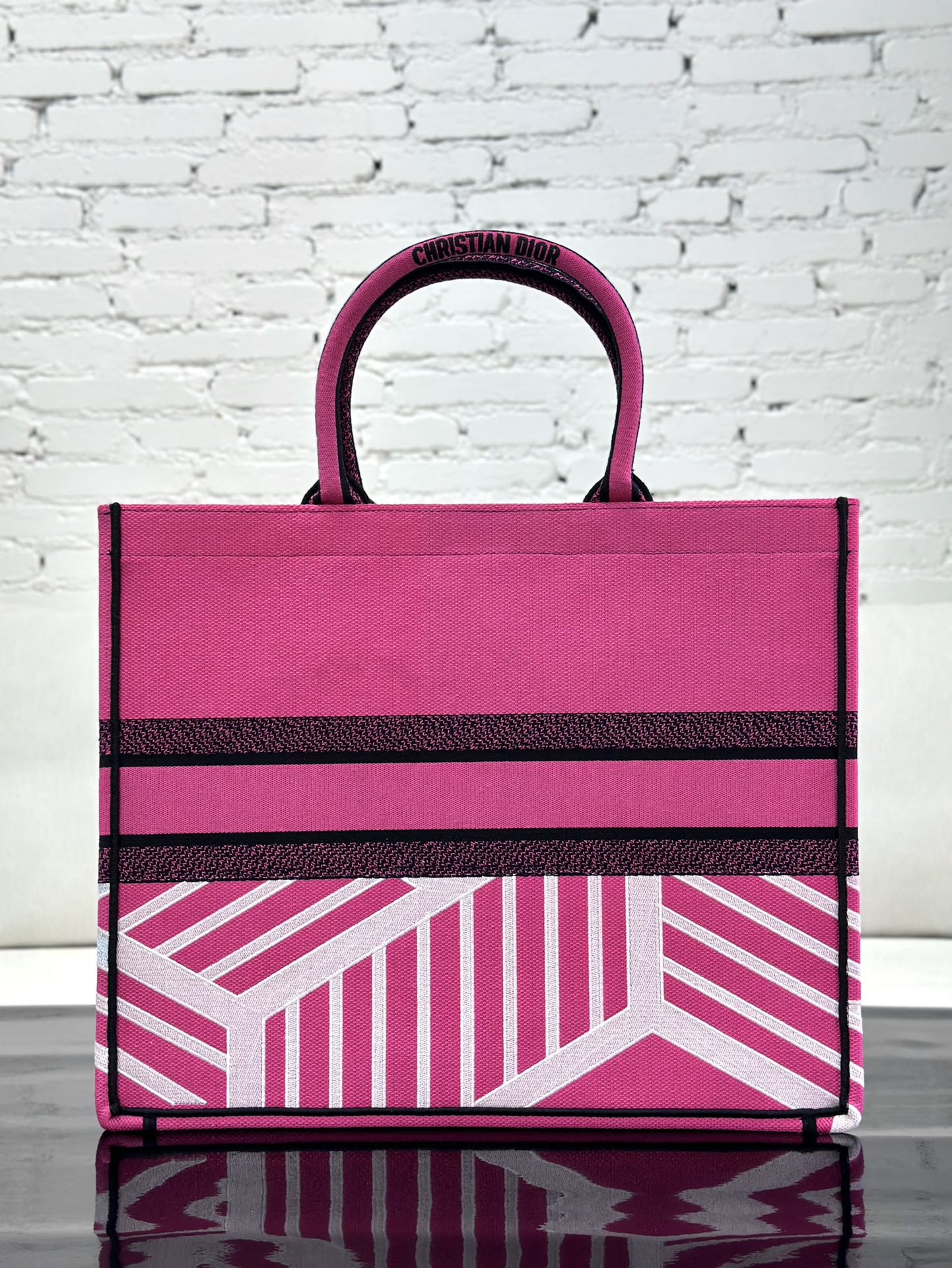 最高級ディオールスーパーコピー ディオールバッグコピー Dior Book Tote バッグ ラージ M1286ZTDT_M03I ディープピンクxブルー - 画像 (8)