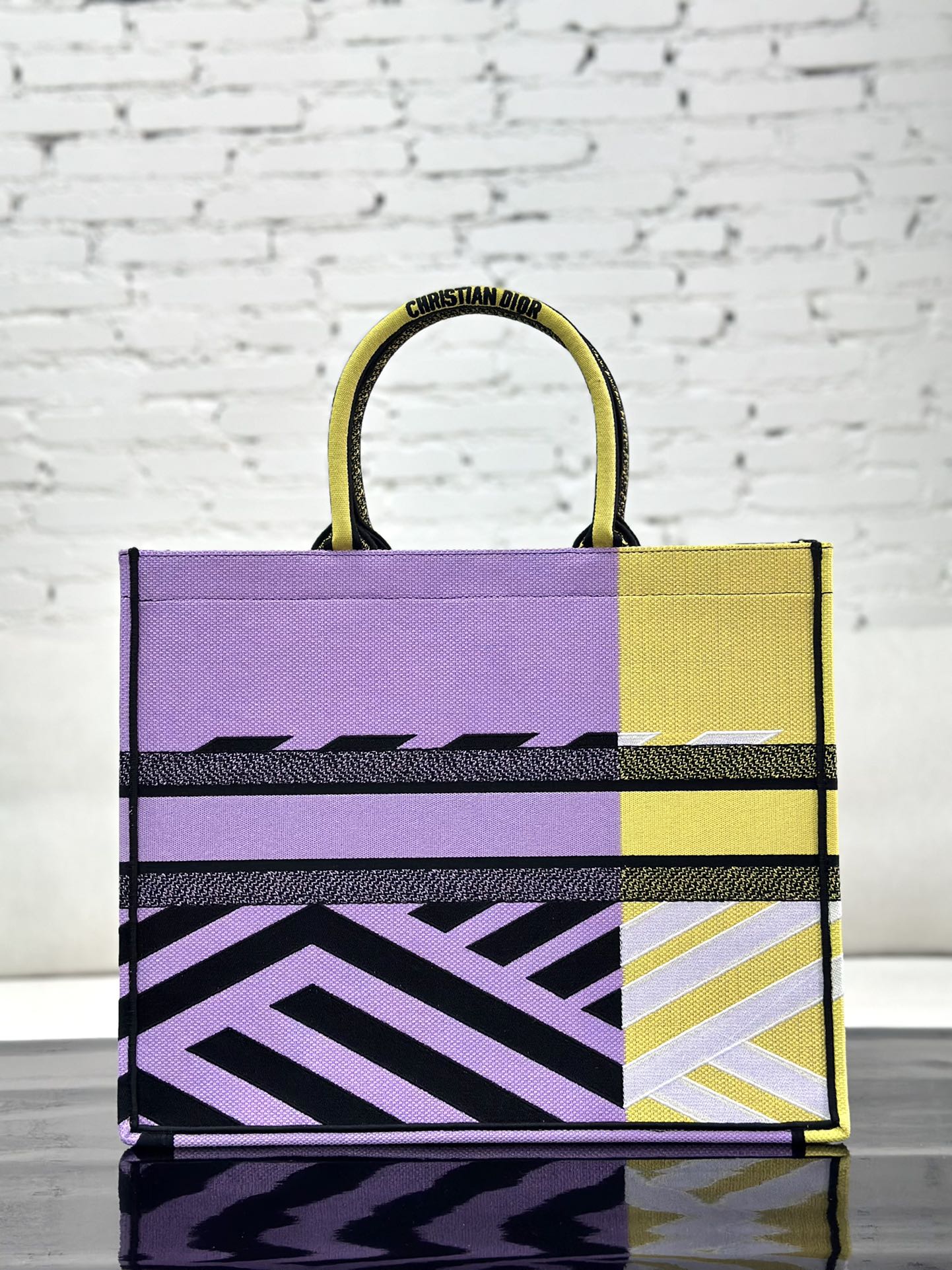 最高級ディオールスーパーコピー ディオールバッグコピー Dior Book Tote バッグ ラージ M1286ZTDT_M02I イエロー - 画像 (8)