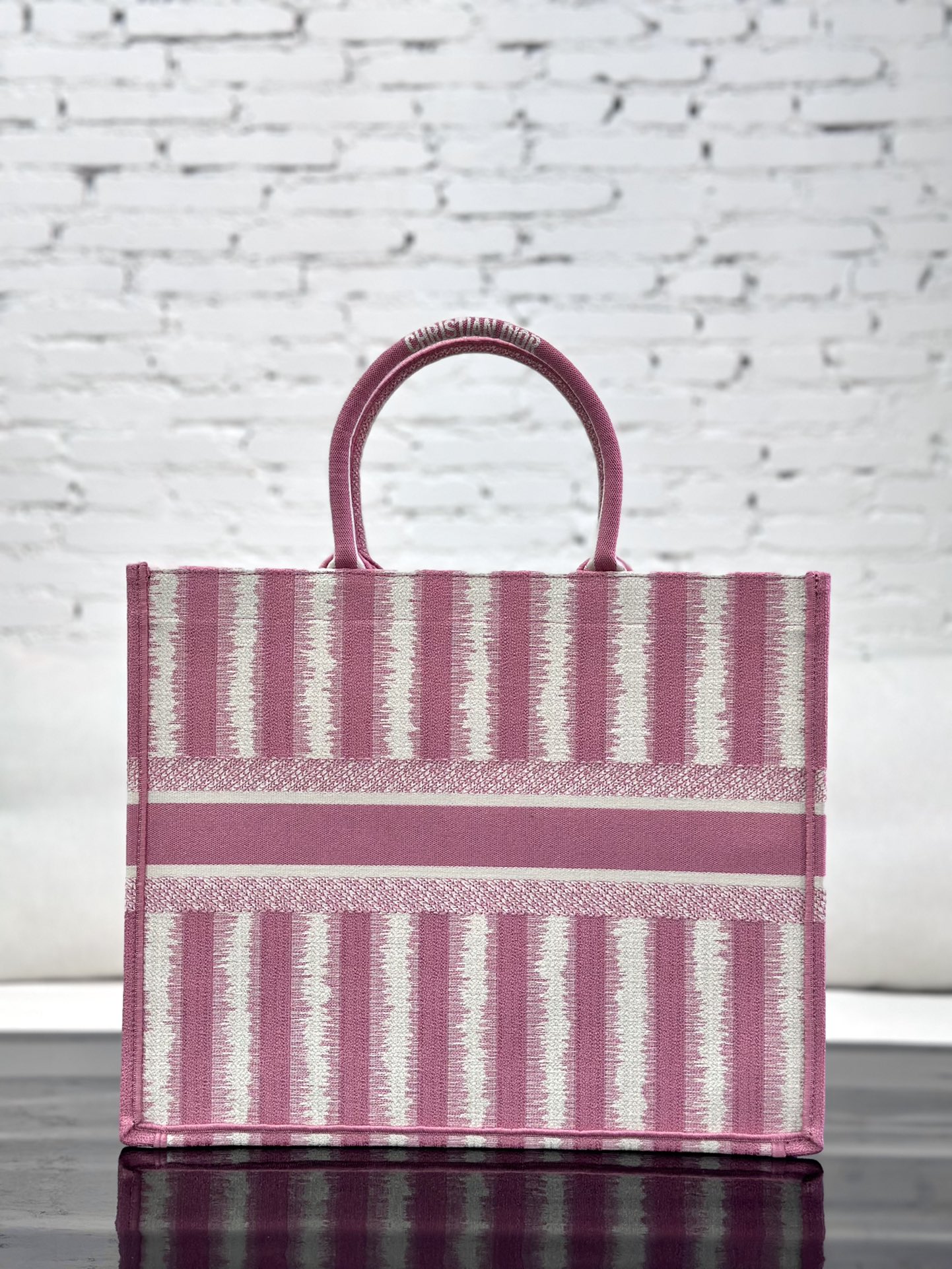 最高級ディオールスーパーコピー ディオールバッグコピー Dior Book Tote バッグ ラージ M1286ZRIW_M05N ピンク - 画像 (8)