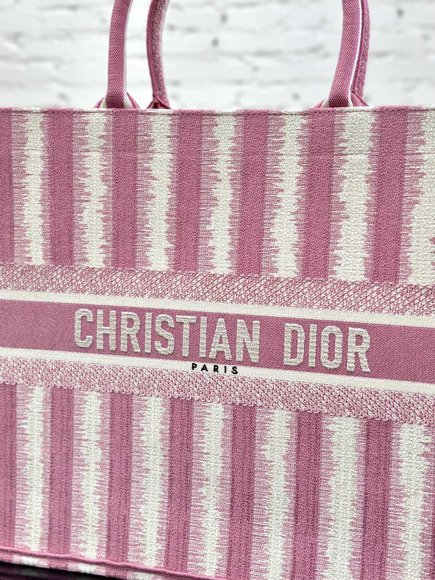 最高級ディオールスーパーコピー ディオールバッグコピー Dior Book Tote バッグ ラージ M1286ZRIW_M05N ピンク - 画像 (6)