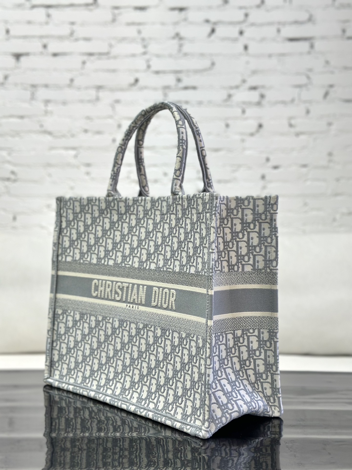 最高級ディオールスーパーコピー ディオールバッグコピー Dior Book Tote バッグ ラージ M1286ZRIW_M20I ブルーxグレー - 画像 (9)