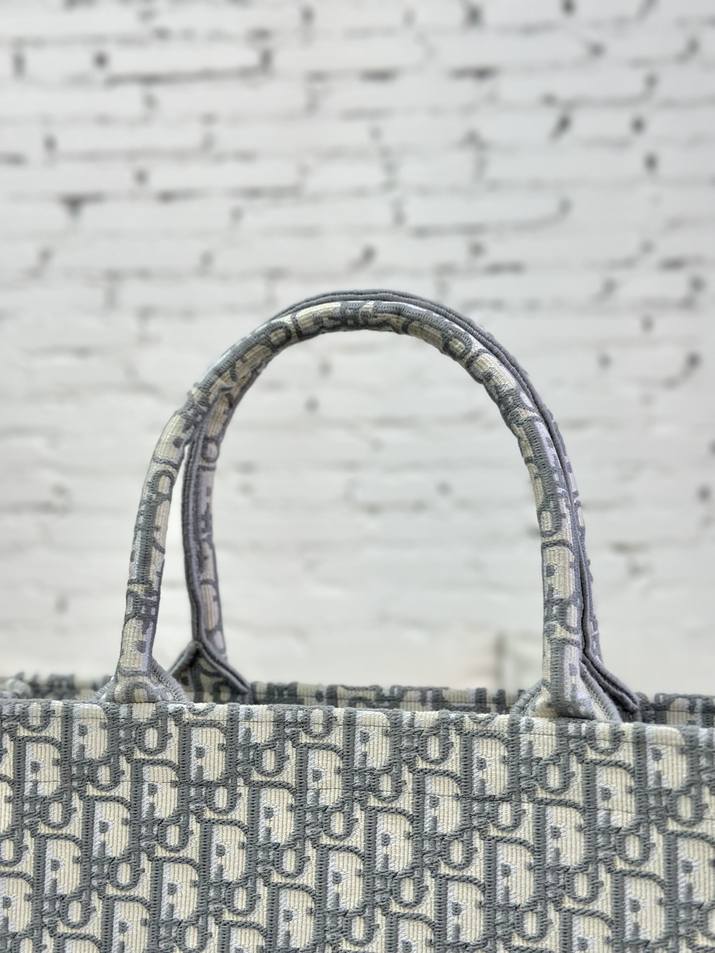 最高級ディオールスーパーコピー ディオールバッグコピー Dior Book Tote バッグ ラージ M1286ZRIW_M20I ブルーxグレー - 画像 (7)