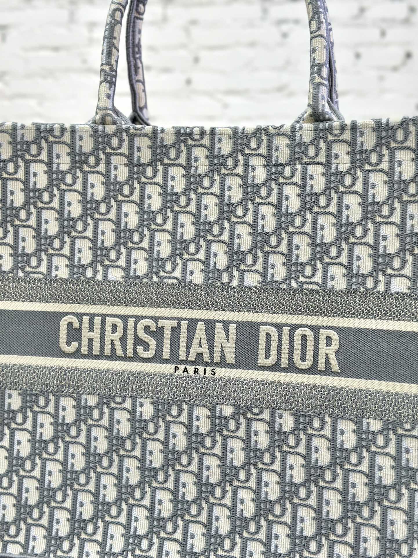 最高級ディオールスーパーコピー ディオールバッグコピー Dior Book Tote バッグ ラージ M1286ZRIW_M20I ブルーxグレー - 画像 (6)