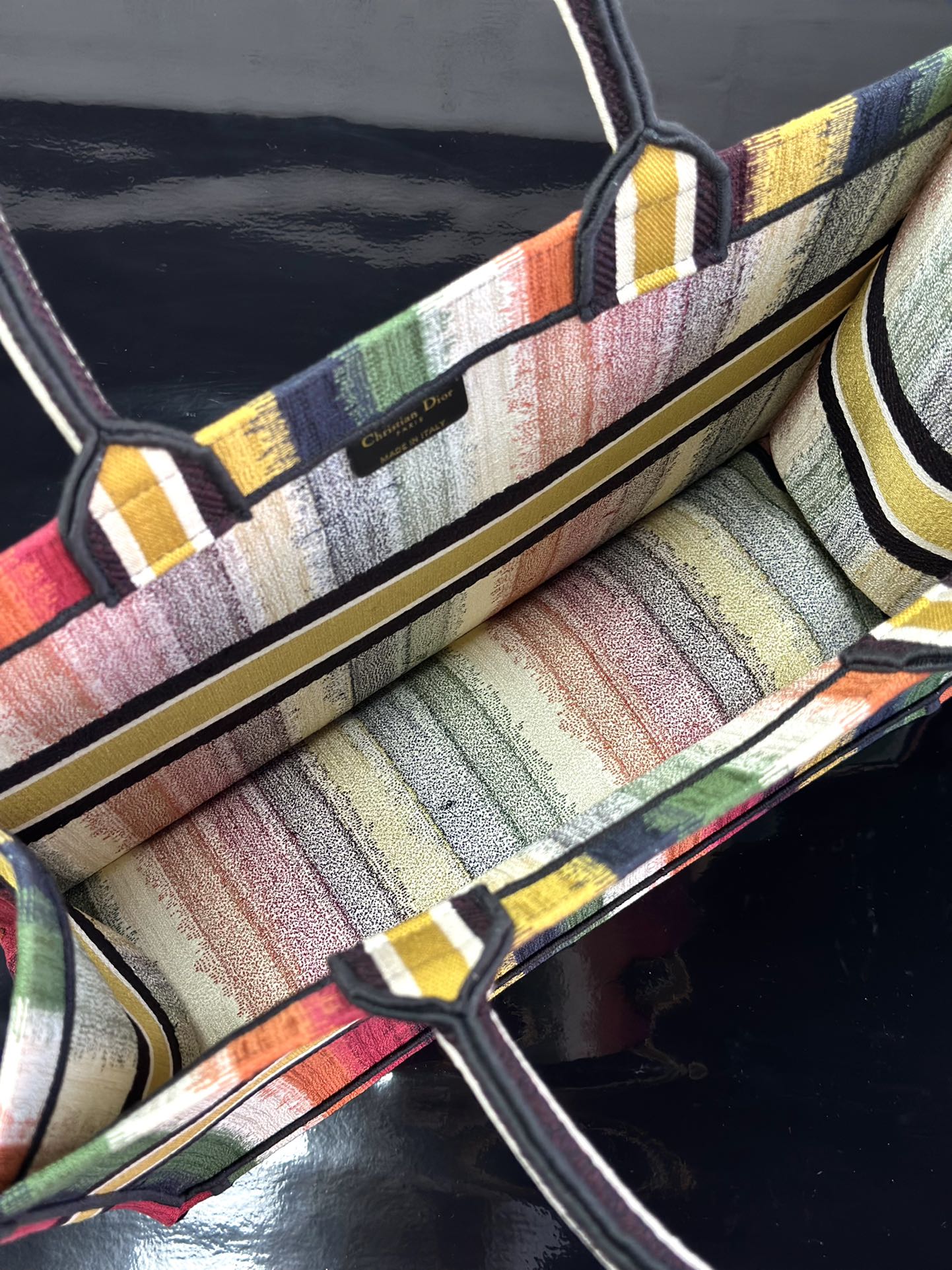 最高級ディオールスーパーコピー ディオールバッグコピー Dior Book Tote バッグ ラージ M1286ZRIW_M100 マルチカラー - 画像 (2)
