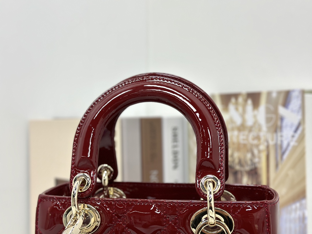 最高級ディオールスーパーコピー ディオールバッグコピー Dioramour Lady Dior バッグ スモール M0531ONJH_M323 ワイン ゴールド金具 - 画像 (6)