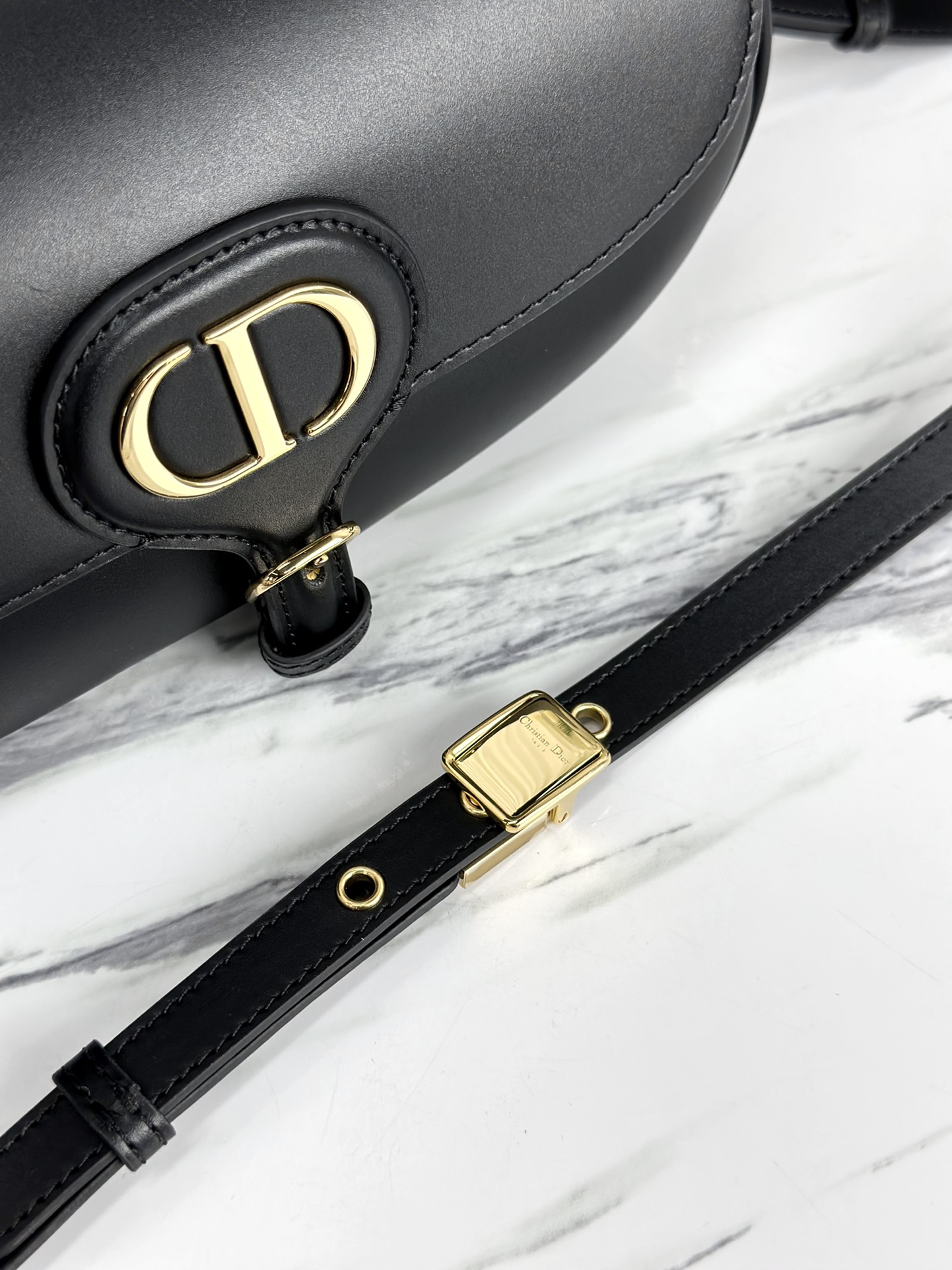 最高級ディオールスーパーコピー ディオールバッグコピー Dior Bobby East-West バッグ M9327UMOL_M900 黒 ブラック ゴールド金具 - 画像 (4)