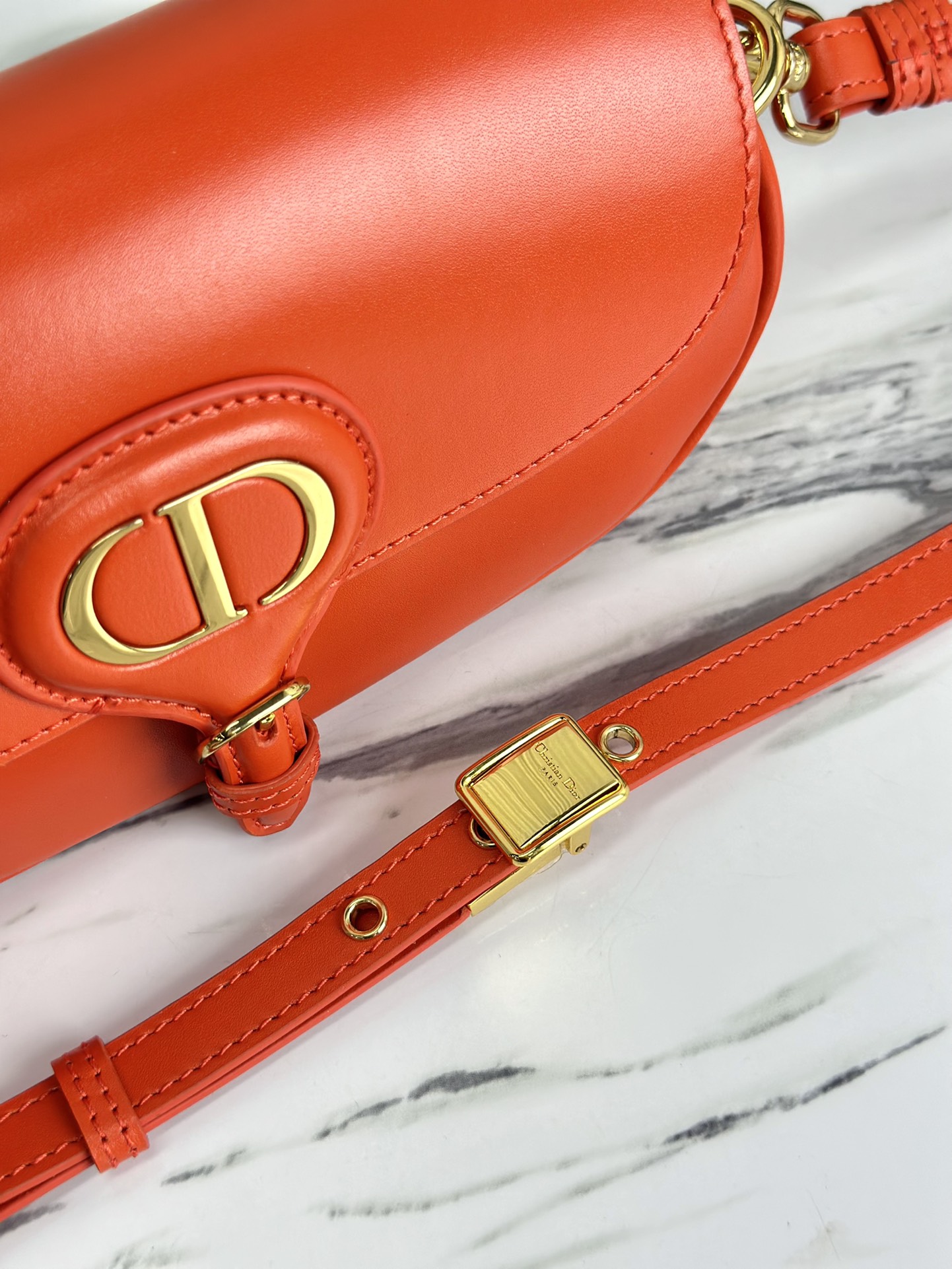 最高級ディオールスーパーコピー ディオールバッグコピー Dior Bobby East-West バッグ M9327UMOL_M68E オレンジ ゴールド金具 - 画像 (4)