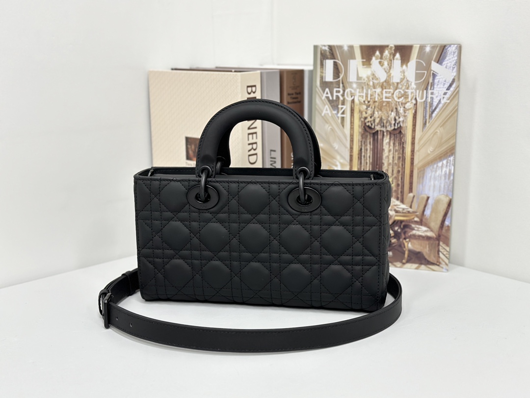 最高級ディオールスーパーコピー ディオールバッグコピー Lady D-Joy バッグ ミディアム M0540SLOI_M900 黒 ブラック ブラック金具 - 画像 (8)