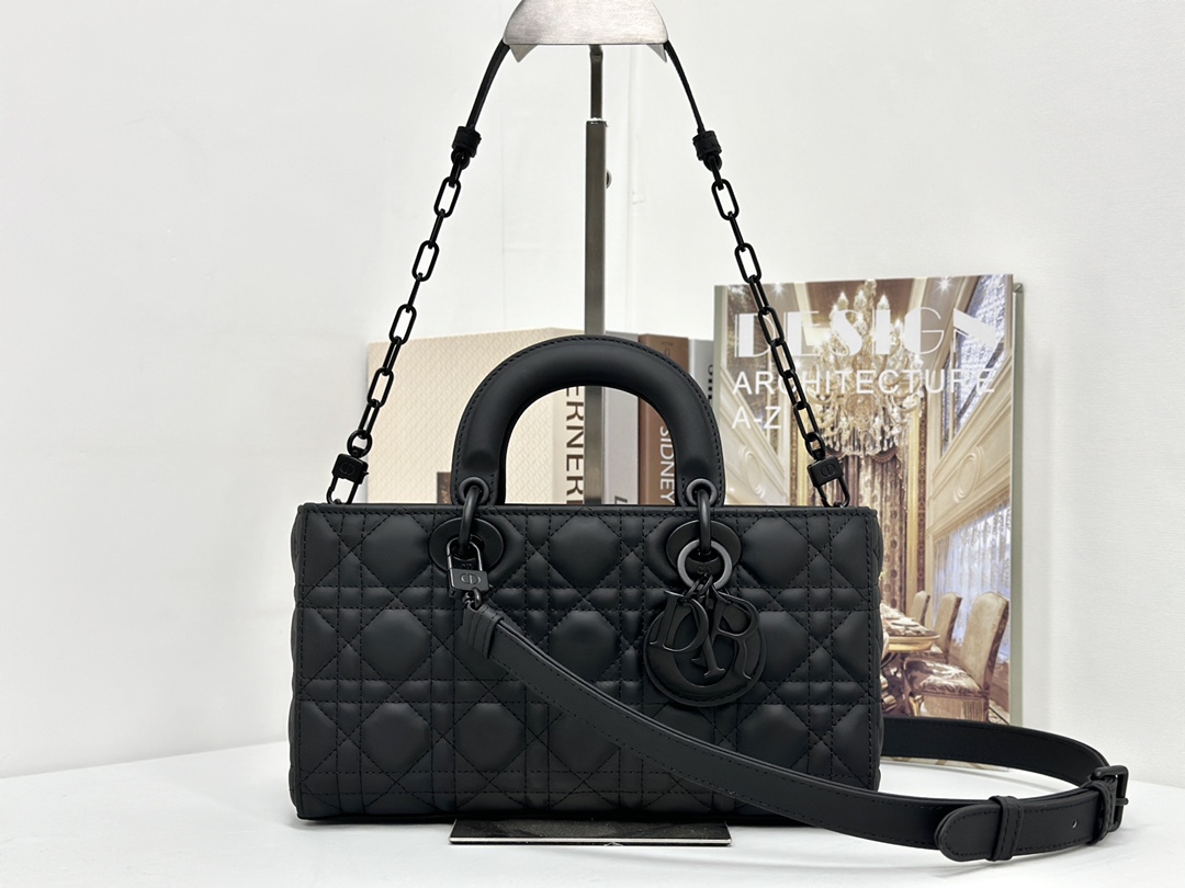 最高級ディオールスーパーコピー ディオールバッグコピー Lady D-Joy バッグ ミディアム M0540SLOI_M900 黒 ブラック ブラック金具 - 画像 (2)