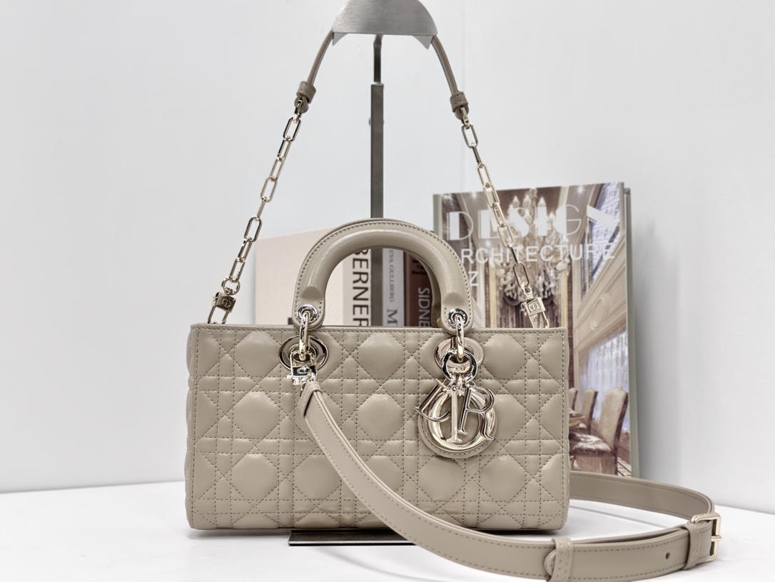 最高級ディオールスーパーコピー ディオールバッグコピー Lady D-Joy バッグ ミディアム M0540ONGE_M116 グレー ゴールド金具 - 画像 (2)