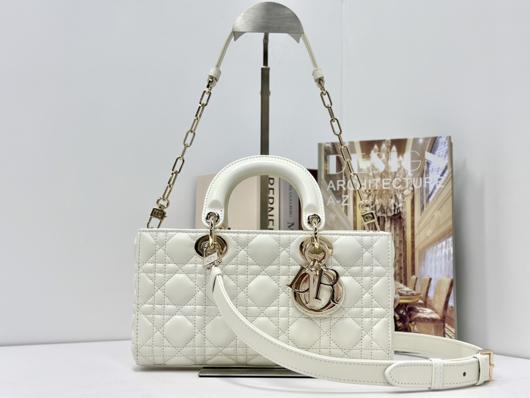 最高級ディオールスーパーコピー ディオールバッグコピー Lady D-Joy バッグ ミディアム M0540ONGE_M030 ホワイト ゴールド金具 - 画像 (5)
