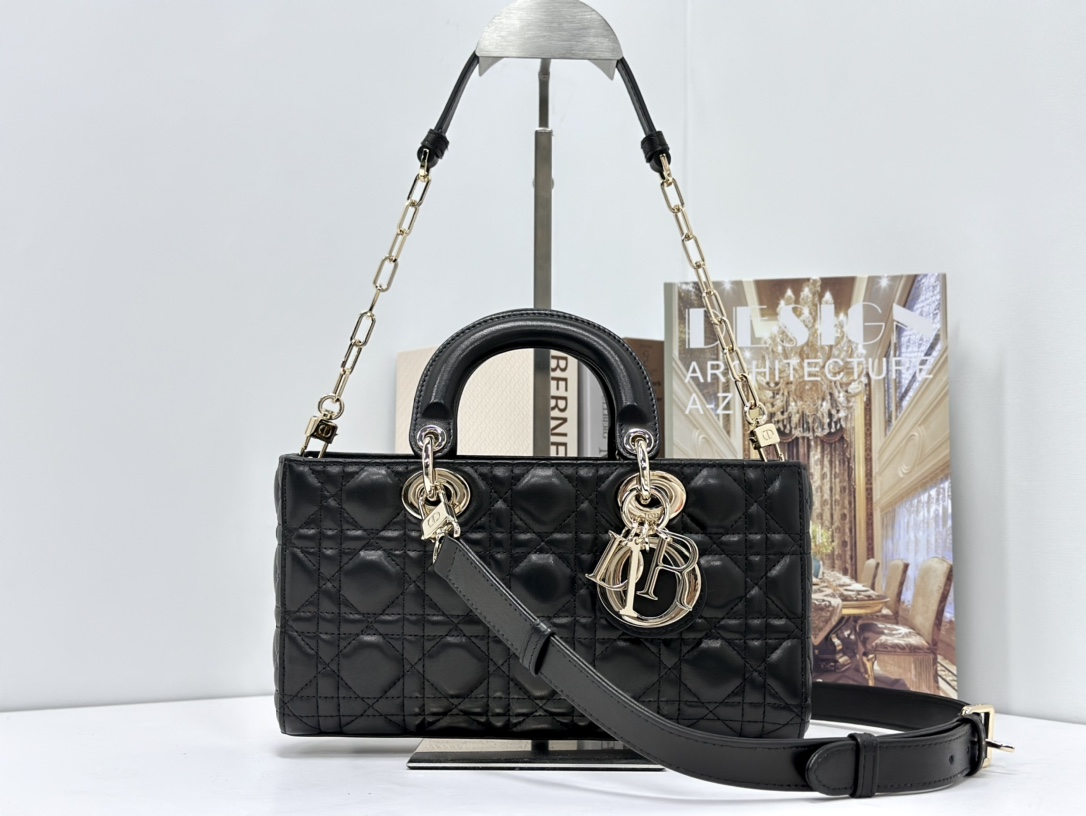 最高級ディオールスーパーコピー ディオールバッグコピー Lady D-Joy バッグ ミディアム M0540ONGE_M900 黒 ブラック ゴールド金具 - 画像 (6)