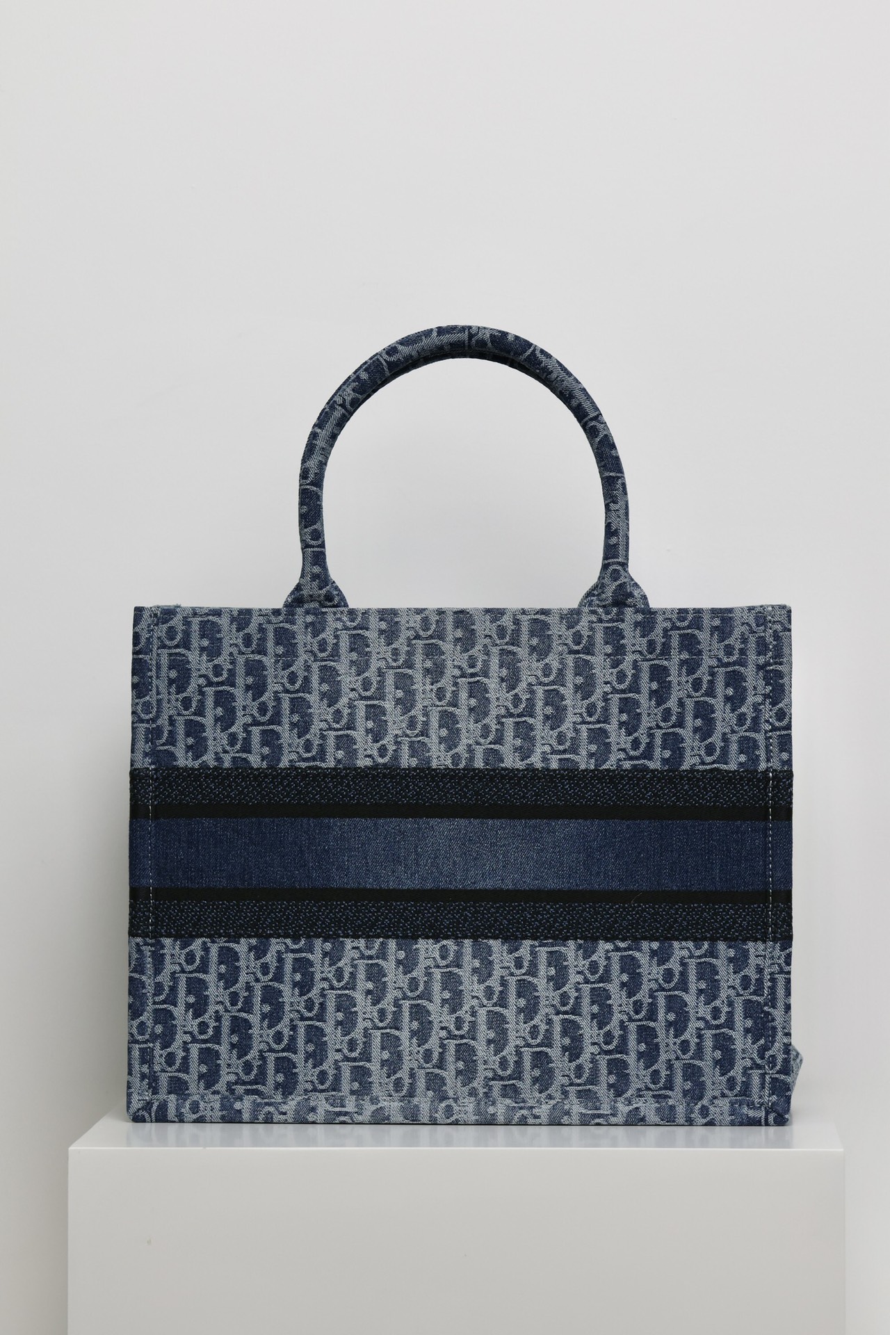 最高級ディオールスーパーコピー ディオールバッグコピー Dior Book Tote バッグ ミディアム M1296ZEGC_M49E ネイビー - 画像 (7)