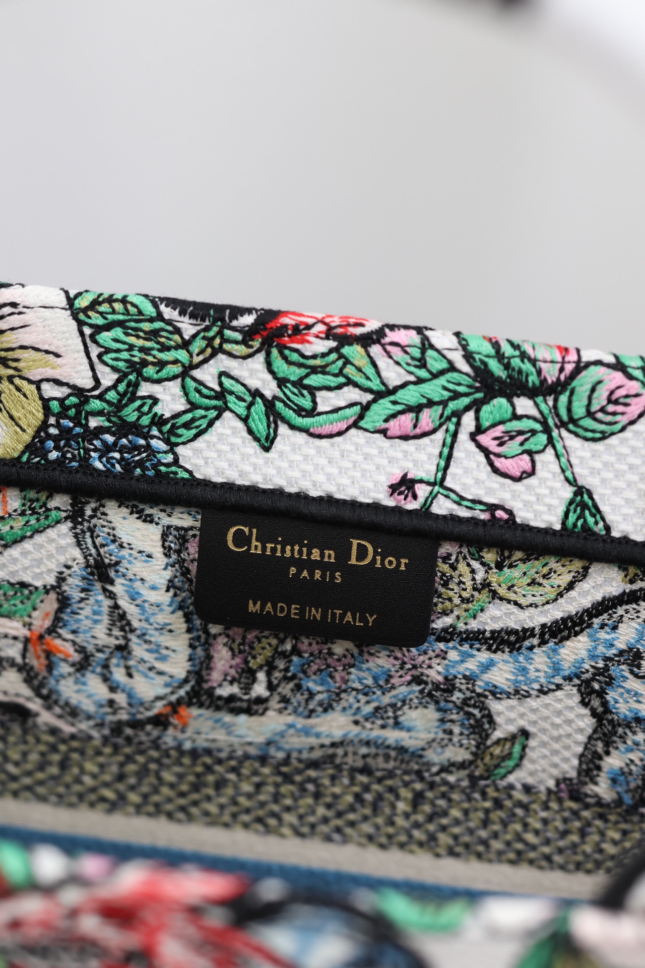 最高級ディオールスーパーコピー ディオールバッグコピー Dior Book Tote バッグ ミディアム M1296ZEGM_M911 マルチカラー - 画像 (3)
