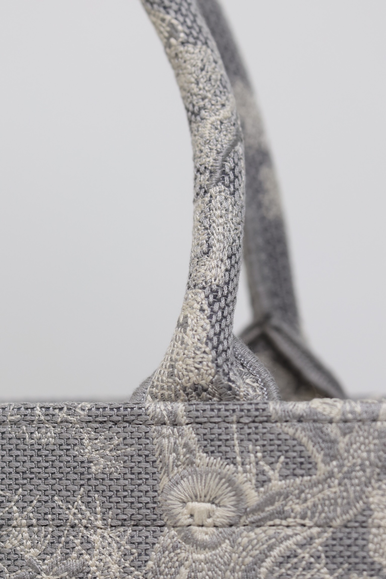 最高級ディオールスーパーコピー ディオールバッグコピー Dior Book Tote バッグ ミディアム M1296ZRGO_M20I ブルー×グレー - 画像 (6)