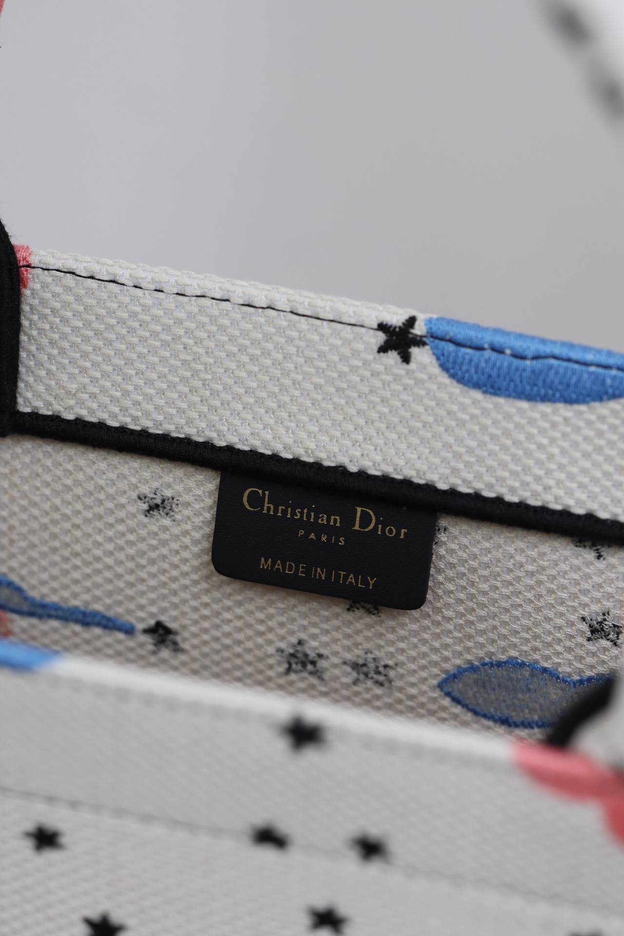 最高級ディオールスーパーコピー ディオールバッグコピー Dior Book Tote バッグ ミディアム M1296ZEBQ_M20E マルチカラー - 画像 (4)