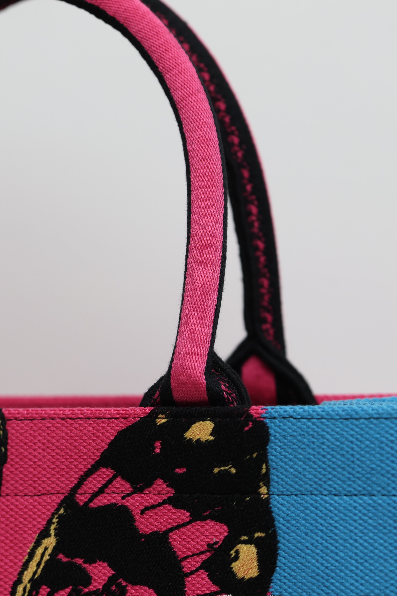 最高級ディオールスーパーコピー ディオールバッグコピー Dior Book Tote バッグ ミディアム M1296ZTDT_M03I ディープピンク - 画像 (6)
