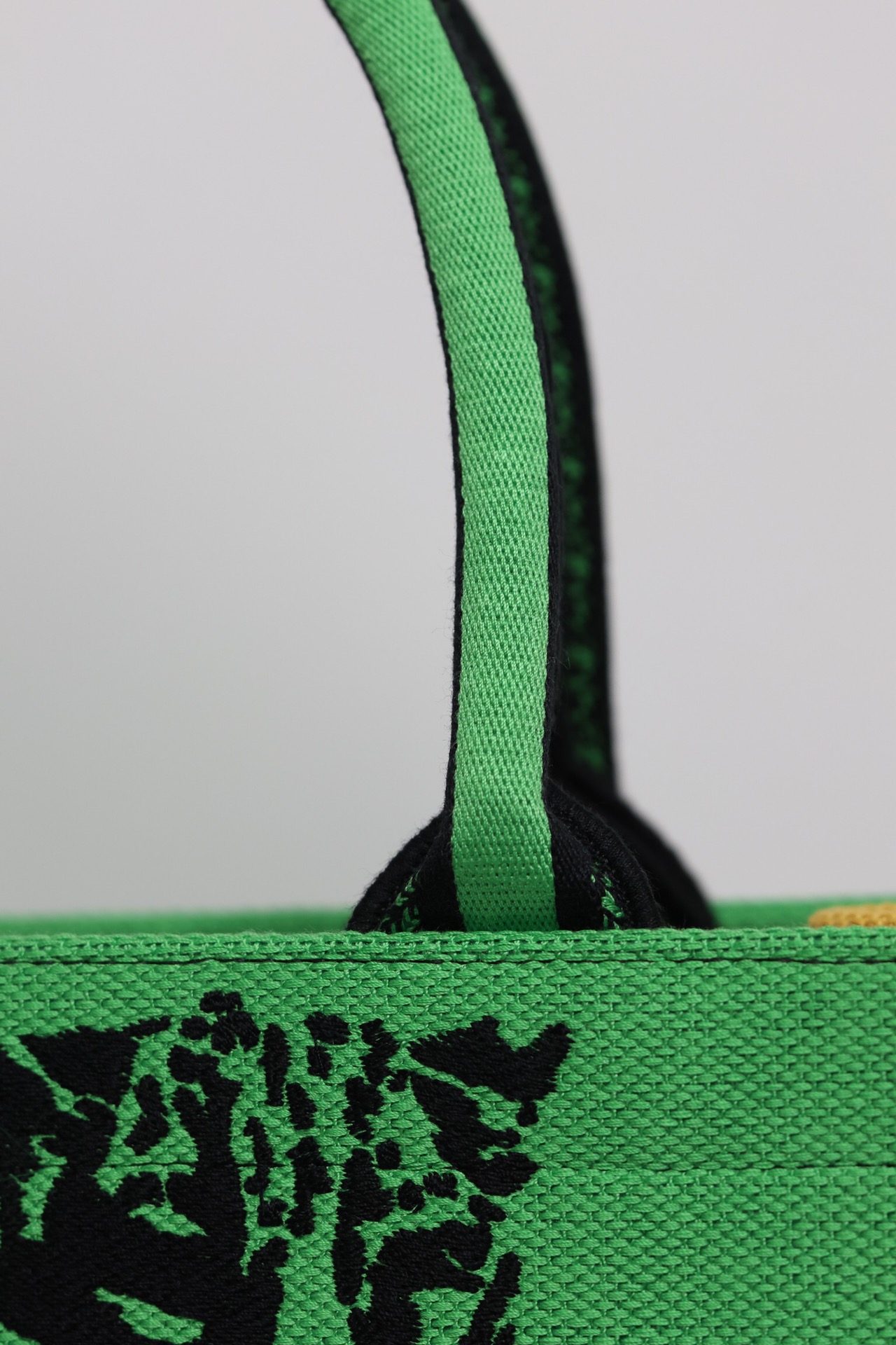 最高級ディオールスーパーコピー ディオールバッグコピー Dior Book Tote バッグ ミディアム M1296ZTDT_M66H グリーン - 画像 (6)