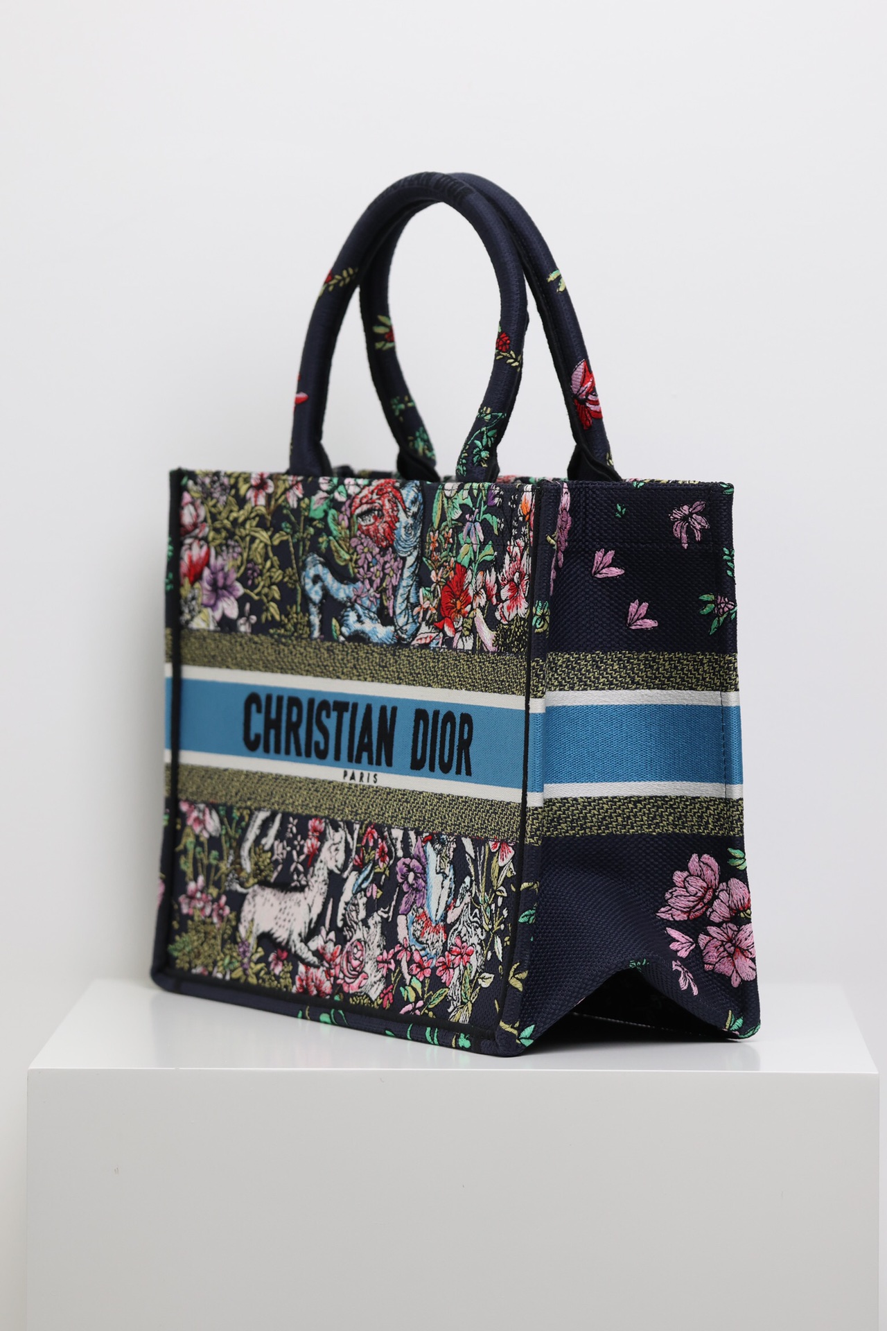 最高級ディオールスーパーコピー ディオールバッグコピー Dior Book Tote バッグ ミディアム M1296ZTDT_M200 マルチカラー - 画像 (9)