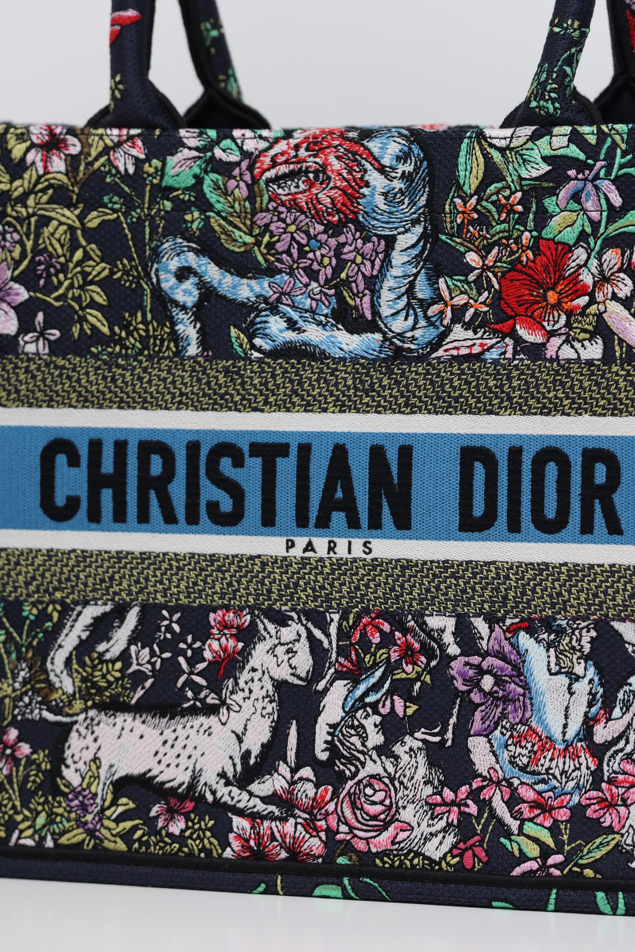 最高級ディオールスーパーコピー ディオールバッグコピー Dior Book Tote バッグ ミディアム M1296ZTDT_M200 マルチカラー - 画像 (7)