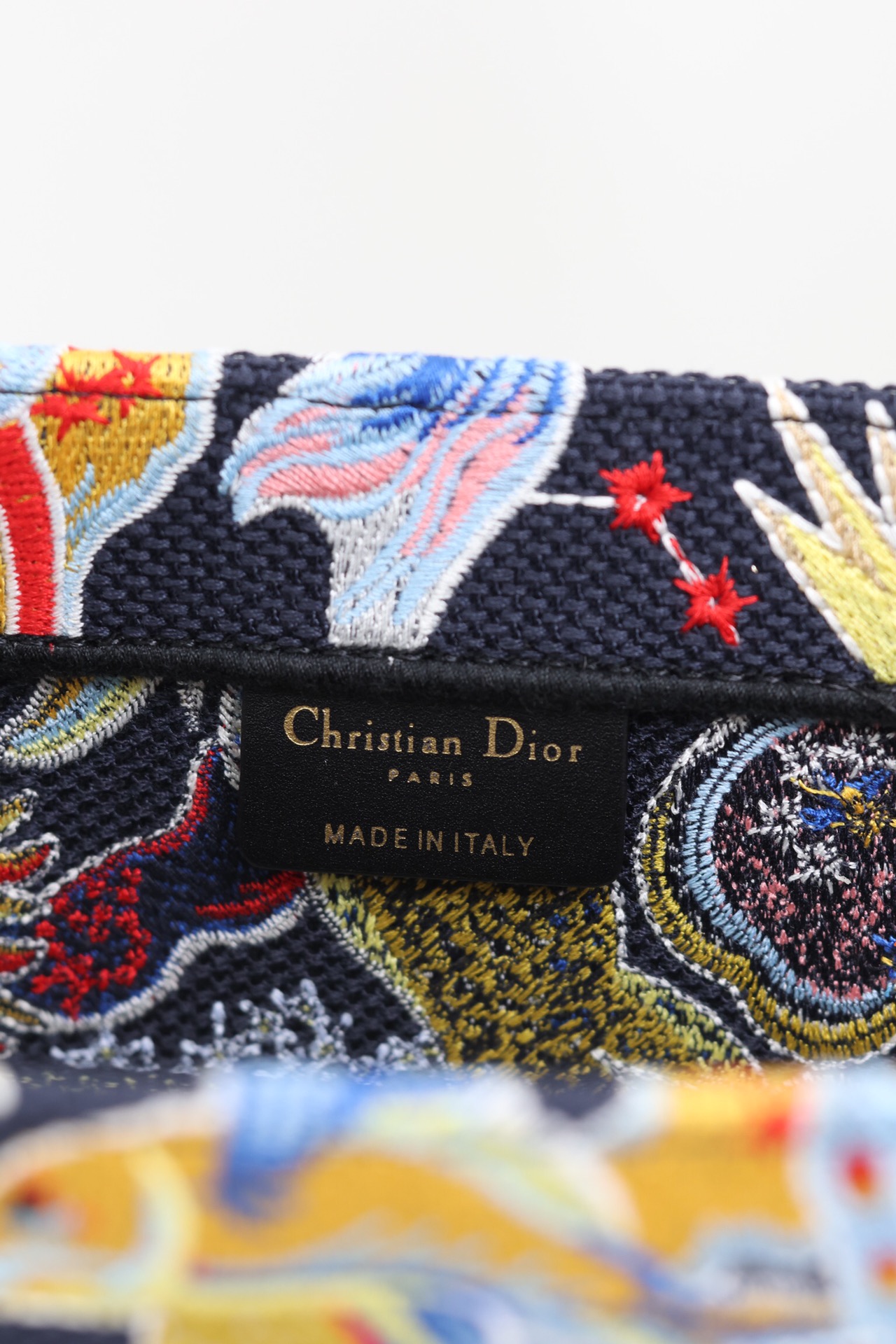 最高級ディオールスーパーコピー ディオールバッグコピー Dior Book Tote バッグ ミディアム M1296ZRIW_M800 マルチカラー - 画像 (3)