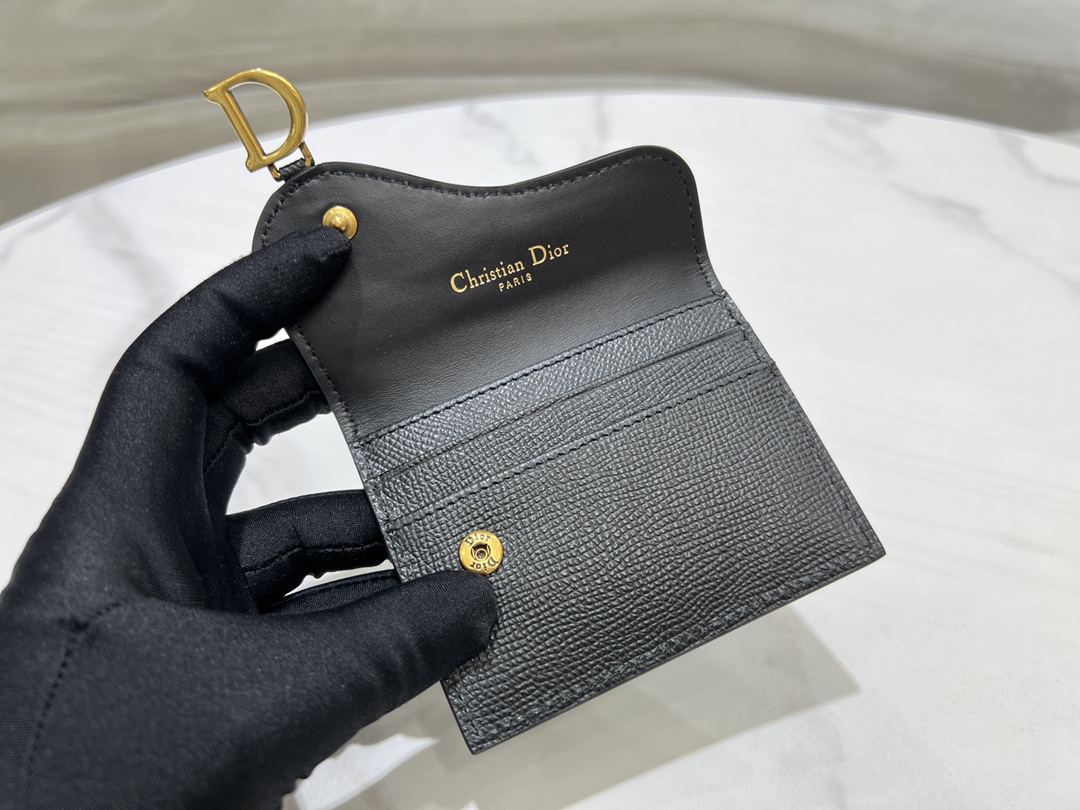 最高級ディオールスーパーコピー ディオール財布コピー Saddle Bloom カードホルダー S5611CBAA_M900 黒 ブラック - 画像 (3)
