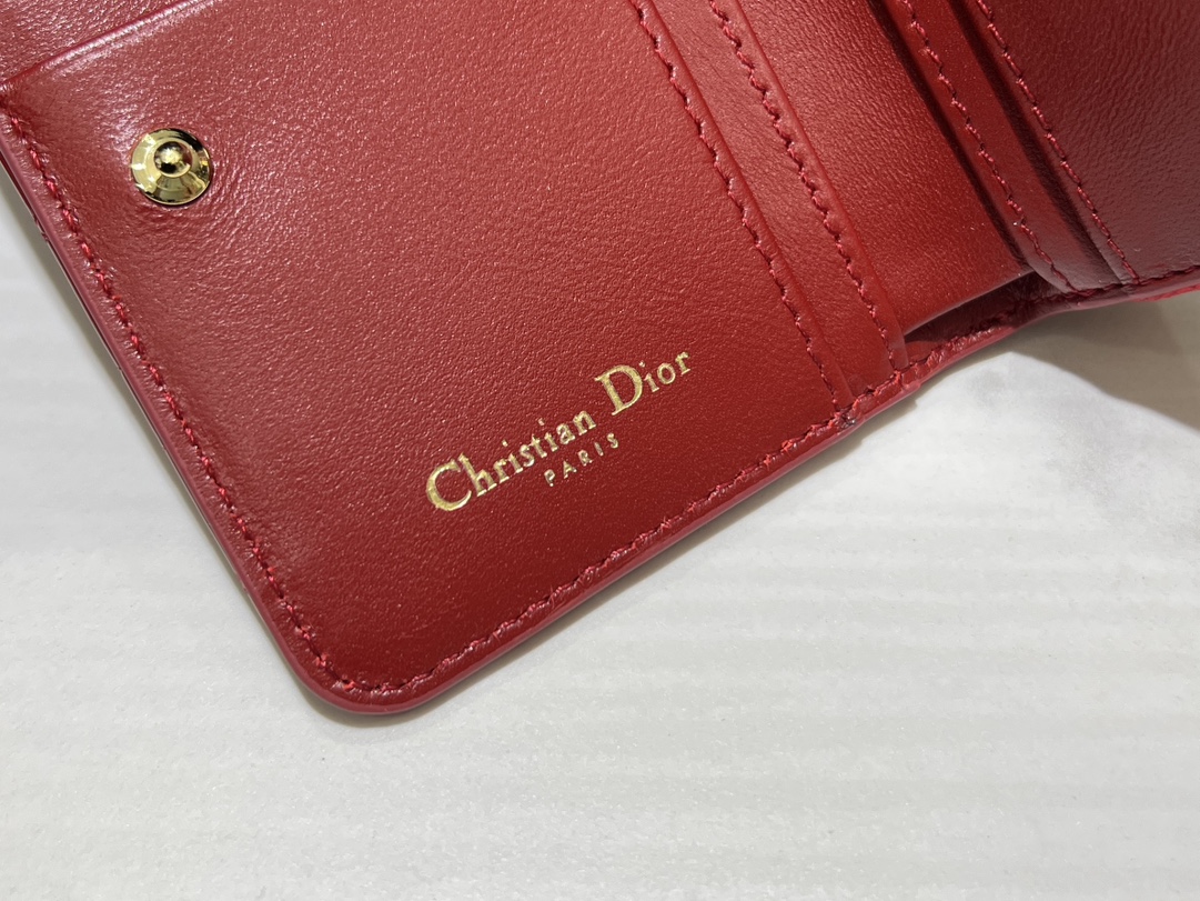 最高級ディオールスーパーコピー ディオール財布コピー Dior Caro Scarlet ウォレット S5032UWHC_M63R レッド - 画像 (2)