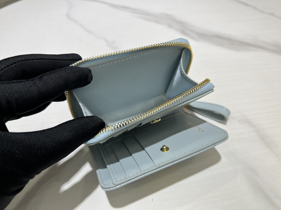 最高級ディオールスーパーコピー ディオール財布コピー Dior Caro Scarlet ウォレット S5032UWHC_M259 セレスティアルブルー - 画像 (4)
