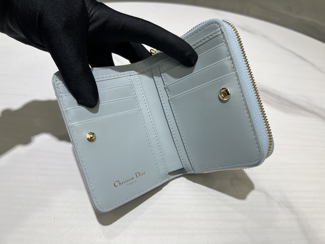 最高級ディオールスーパーコピー ディオール財布コピー Dior Caro Scarlet ウォレット S5032UWHC_M259 セレスティアルブルー - 画像 (3)