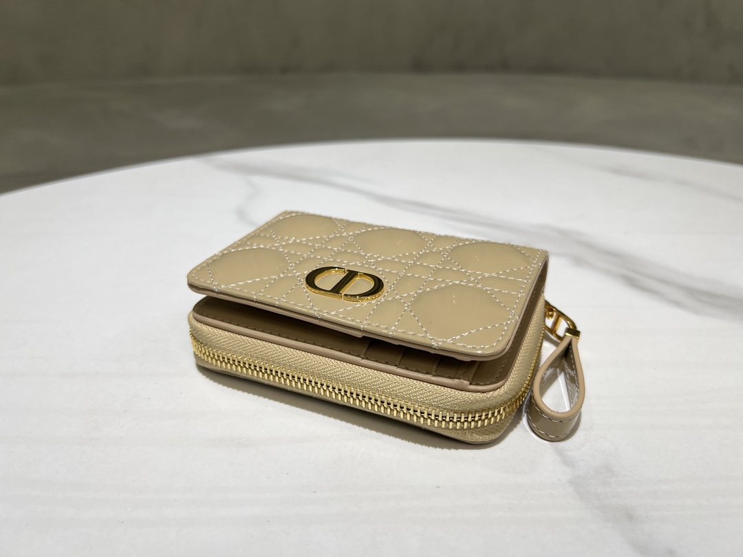 最高級ディオールスーパーコピー ディオール財布コピー Dior Caro Scarlet ウォレット S5032UWHC_M918 ベージュ - 画像 (3)