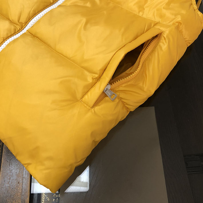 最高級モンクレールスーパーコピー モンクレールダウンジャケットコピー ALMAZベスト イエロー J20911A000755396L109 - 画像 (5)