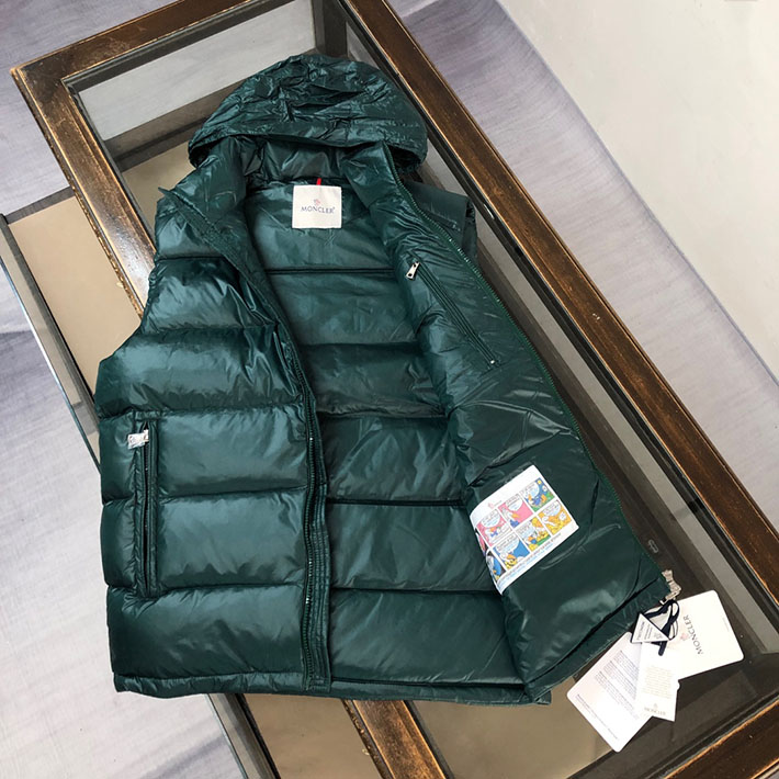 最高級モンクレールスーパーコピー モンクレールダウンジャケットコピー CARDAMINEベスト カーキ I20911A0018154A81888 - 画像 (4)