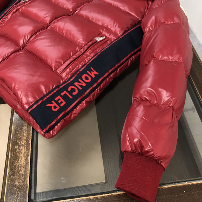 最高級モンクレールスーパーコピー モンクレールダウンジャケットコピー MAIREショートダウンジャケット ルビーレッド J20931A0014268950457 - 画像 (6)