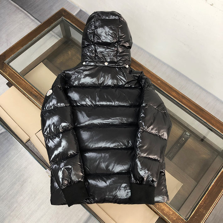 最高級モンクレールスーパーコピー モンクレールダウンジャケットコピー MAIREショートダウンジャケット ブラック J20931A0014268950999 - 画像 (2)