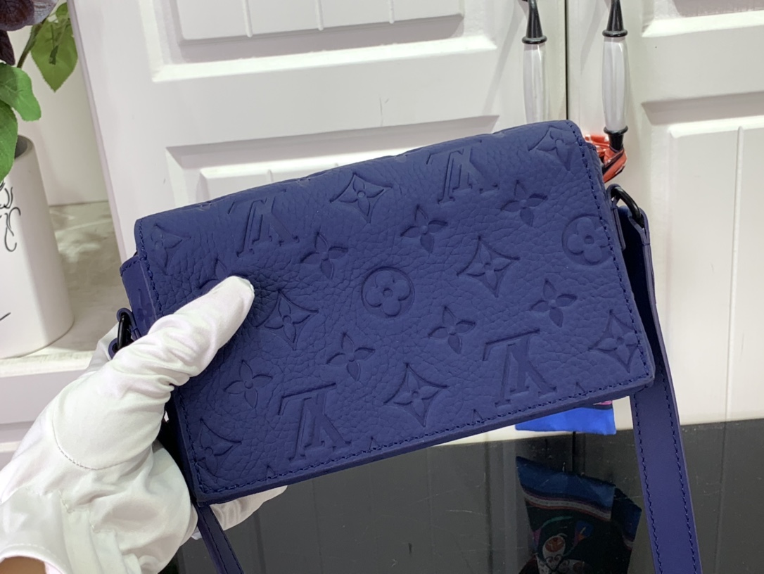 ルイヴィトン ショルダーバッグ 新作 Louis Vuitton スティーマー・ウェアラブル ウォレット サファイア M11522 牛革 ブラック金具 - 画像 (8)