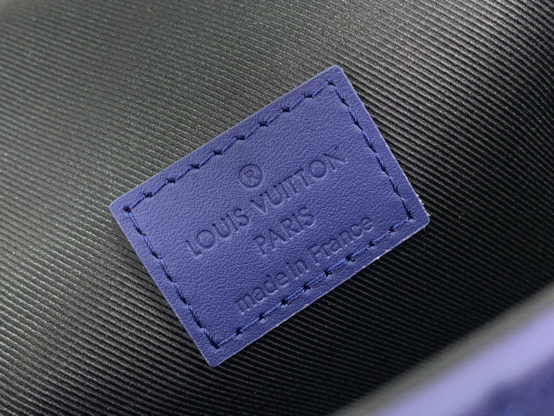 ルイヴィトン ショルダーバッグ 新作 Louis Vuitton スティーマー・ウェアラブル ウォレット サファイア M11522 牛革 ブラック金具 - 画像 (3)