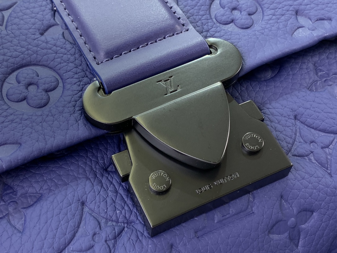 ルイヴィトン メッセンジャーバッグ 新作 Louis Vuitton Sケープ・メッセンジャー サファイア M11692 牛革 ブラック金具 - 画像 (6)