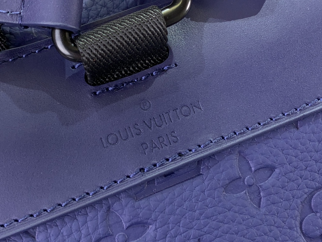 ルイヴィトン リュック 新作 Louis Vuitton クリストファー MM サファイア M11688 牛革 ブラック金具 - 画像 (6)