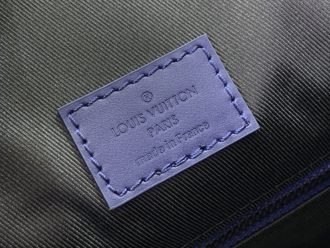 ルイヴィトン リュック 新作 Louis Vuitton クリストファー MM サファイア M11688 牛革 ブラック金具 - 画像 (3)