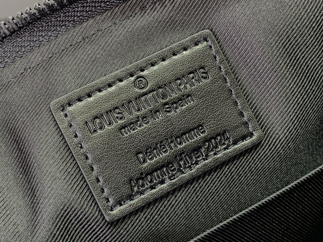 ルイヴィトン ショルダーバッグ 新作 ボストンバッグ Louis Vuitton ポシェット・アクセソワール XL ブラック M11741 モノグラム・エクリプス キャンバス ブラック金具 - 画像 (2)