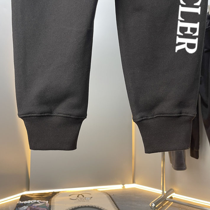 最高級モンクレールスーパーコピー モンクレールスラックスコピー MONCLER 服 パンツ 2024秋冬新作 ブラック J10918H00005899V4999 コットン 100% - 画像 (3)
