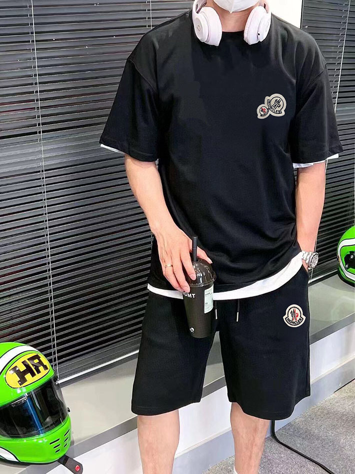 最高級モンクレールスーパーコピー モンクレールTシャツコピー MONCLER 服 Tシャツ×ショートパンツ 2024秋冬新作 ブラック J20918C0000483927998 コットン 100% - 画像 (7)