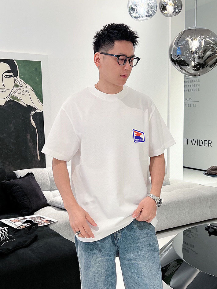 最高級モンクレールスーパーコピー モンクレールTシャツコピー MONCLER 服 Tシャツ×デニムパンツ 2024秋冬新作 ブラック J20918C0002889AKK999 コットン 100% - 画像 (7)