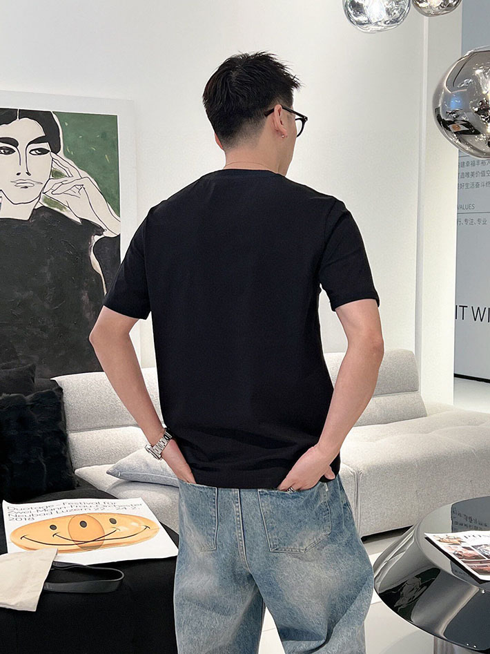 最高級モンクレールスーパーコピー モンクレールTシャツコピー MONCLER 服 Tシャツ×デニムパンツ 2024秋冬新作 ブラック J20918C0002889AKK999 コットン 100% - 画像 (3)