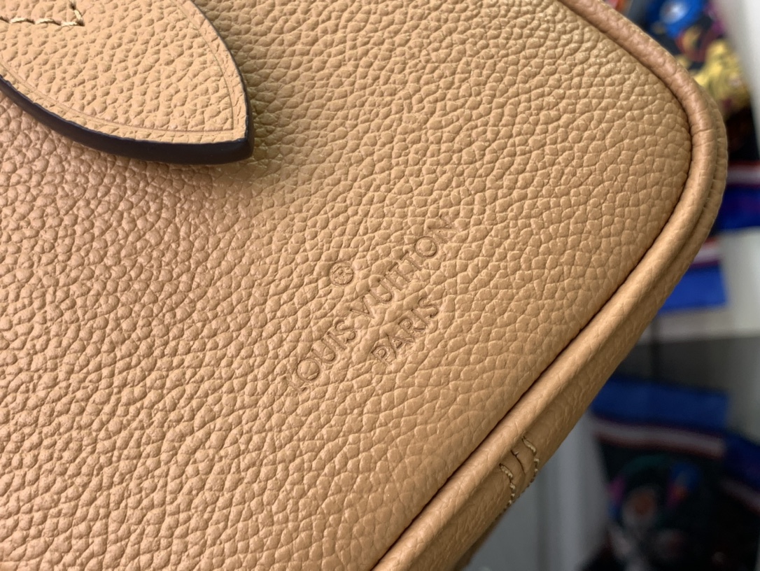 ルイヴィトン バンドリエール 新作 Louis Vuitton スピーディ・バンドリエール 20 アリゾナ・クレーム M12713 牛革 ゴールド金具 - 画像 (5)