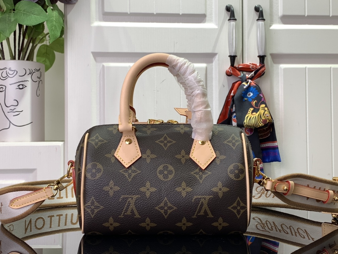 ルイヴィトン バンドリエール 新作 ボストンバッグ Louis Vuitton スピーディ・バンドリエール 18 ブラウン M46970 モノグラム・キャンバス ゴールド金具 - 画像 (8)