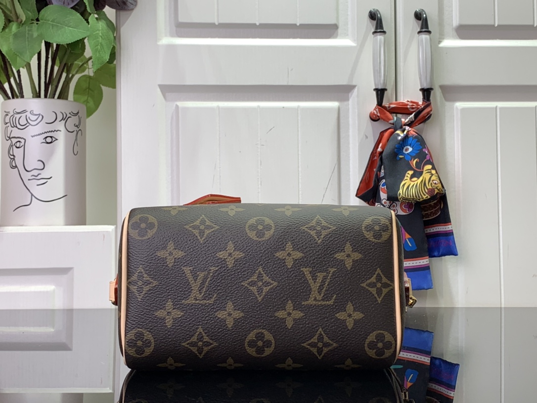 ルイヴィトン バンドリエール 新作 ボストンバッグ Louis Vuitton スピーディ・バンドリエール 18 ブラウン M46970 モノグラム・キャンバス ゴールド金具 - 画像 (7)