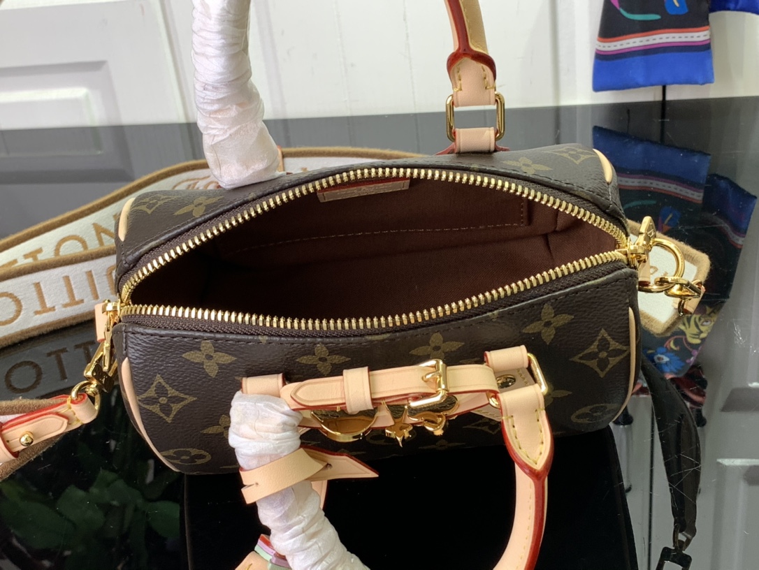 ルイヴィトン バンドリエール 新作 ボストンバッグ Louis Vuitton スピーディ・バンドリエール 18 ブラウン M46970 モノグラム・キャンバス ゴールド金具 - 画像 (3)